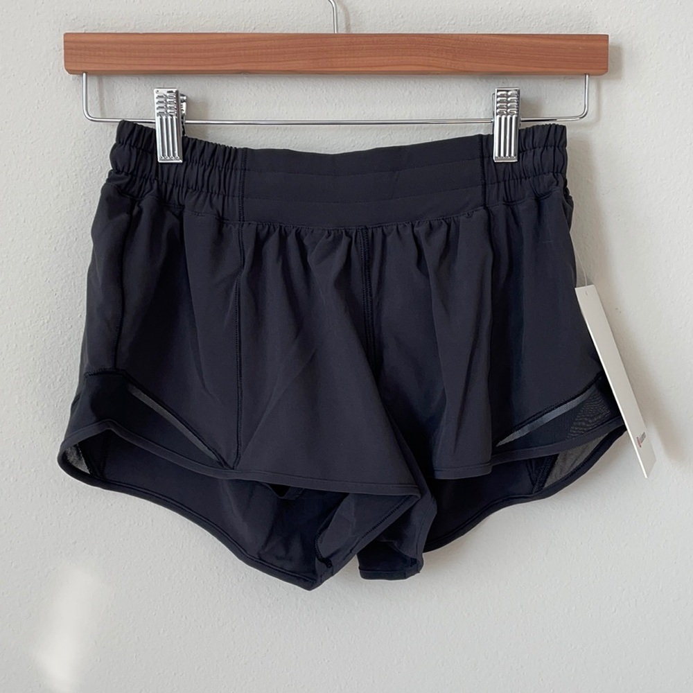 NWT Lululemon Black LR Lined Hotty Hot Short 4” Size 8